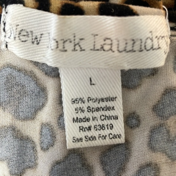 New York Laundry leopard print long sleeve Keyhole button sleeve large - Picture 4 of 4